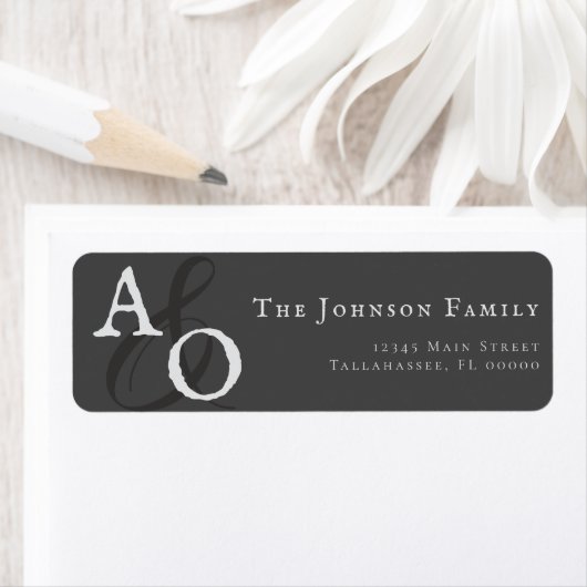 Graue Minimalistische Monogram-Adresse (Insitu)