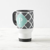 Graue Minze Quatrefolienmonogramm Reisebecher (Vorderseite Links)