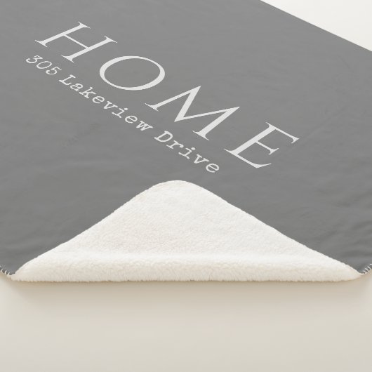 Graue Personalisierte Zuhause-Typografie mit Adres Sherpadecke (3/4)