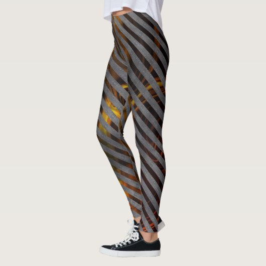 Graue Querstreifen, Karbon-Bänder, goldrot Leggings (Links)