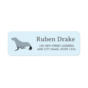 Graue Robbe auf Blau
