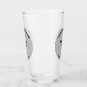 Graue rund geformte Markenbezeichnung für Glass Cu Glas (Links)