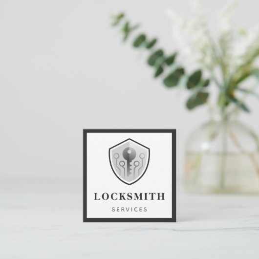 Graue Schlüssellogos Locksmith Services Social Med Quadratische Visitenkarte (Stehend Vorderseite)