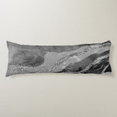 Graue Schwarz-weiße Marmorplatte Agate Silver Glit Seitenschläferkissen (Vorderseite)