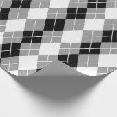 Graue Schwarz-weiße Raute Diamond Design Geschenkpapier (Ecke)