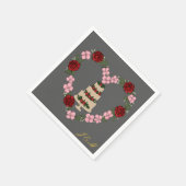 Graue Serviette mit einem rosa Herzen (Ecke)