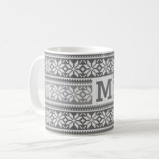 Graue Skandinavische Faux-Strickpullover-Monogramm Kaffeetasse (Vorderseite Links)