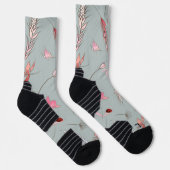 Graue Socken mit schwarzen Zehen, verziert mit Ros (Rechts)