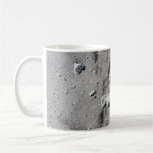 Graue Steine auf grauem Schmutz Kaffeetasse