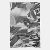 Graue Streifen auf einem schwarzen, tropfenden Bil Geschirrtuch (Vertikal)