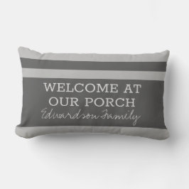 Graue Streifen Begrüßungspore Familienname im Frei Kissen Für Draußen