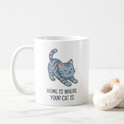 Graue Streifenkatze mit individuellem Text beim St Kaffeetasse (Mit Donut)
