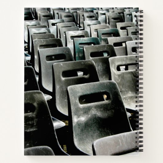 Graue Stühle Notizblock (Rückseite)