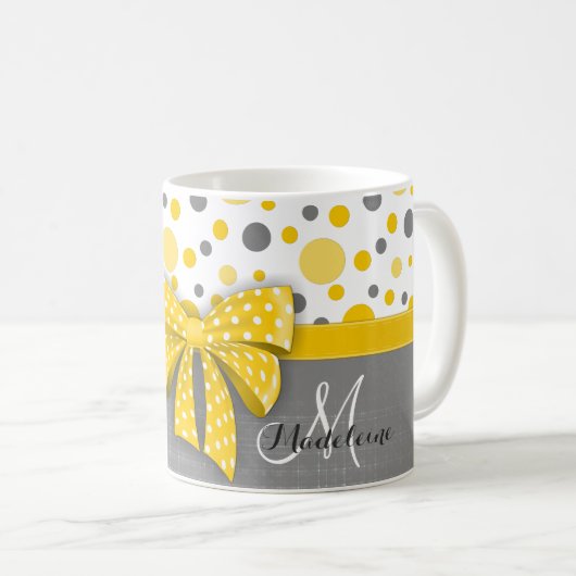 Graue und gelbe Polka-Punkte, sonnige gelbe Schlei Kaffeetasse (VorderseiteRechts)