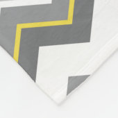 Graue und gelbe Zickzack Fleecedecke (Ecke)