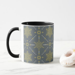 Graue und goldene Schneeflocken Weihnachtsmuster Tasse