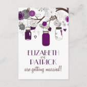 Graue und Lila florale Mason Jars Empfang Card Begleitkarte (Rückseite)