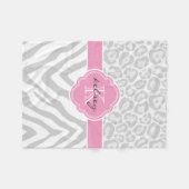 Graue und rosafarbene, benutzerdefinierte Monogram Fleecedecke (Vorderseite (Horizontal))