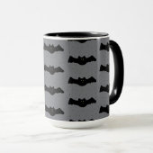 Graue und schwarze Halloween-Fledermäuse Tasse (VorderseiteRechts)