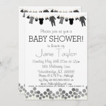 Graue und schwarze Kleine Kleiderdusche