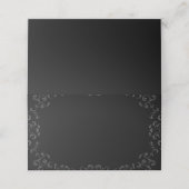 Graue und schwarze Swirl Gothic Wedding Platzkarte (Außenseite Aufgefaltet)