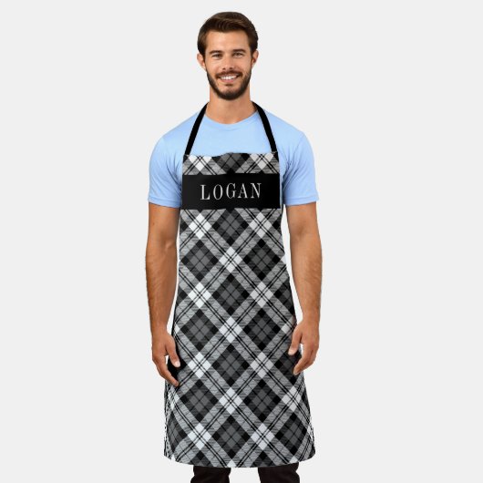 Graue und schwarze Uhr Karierter Personalisierter Schürze (Getragen)