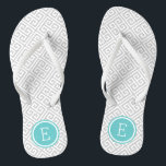 Graue und türkisfarbene griechische Schlüsselmonog Badesandalen<br><div class="desc">Maßgeschneiderte,  bedruckte Flop-Sandalen mit einem stilvollen,  modernen griechischen Schlüsselmuster und einem eigenen Monogramm oder einem anderen Text in einem Kreisrahmen. Klicken Sie auf Anpassen,  um Schriftart und Farben zu ändern oder eigene Bilder hinzuzufügen,  um ein einzigartiges Design zu erstellen!</div>