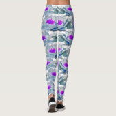 Graue und violette Blumenmuster Leggings (Rückseite)