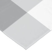Graue und weiße Gingham-Muster Tischdecke (Schrägansicht)
