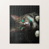 Graue und weiße Katze mit blauen Augen und Matchin Puzzle (Vertikal)