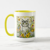 Graue und weiße Katze Sitzen in Blume Tasse (Links)
