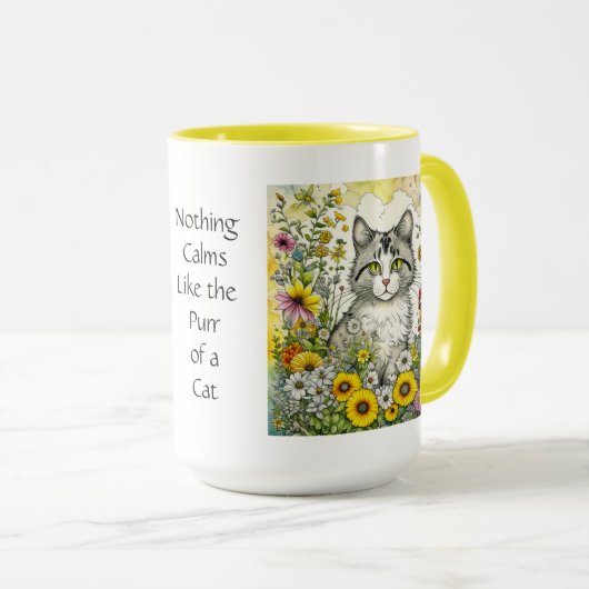 Graue und weiße Katze Sitzen in Blume Tasse (VorderseiteRechts)