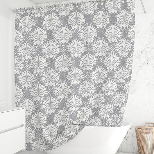 Graue und weiße Seashell Duschvorhang