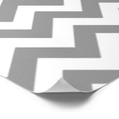 Graue und weiße Zigzag-Monogramm Poster (Ecke)