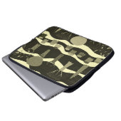 Graue Waldtapestry: Baummuster. Laptopschutzhülle (Vorne Knopf)