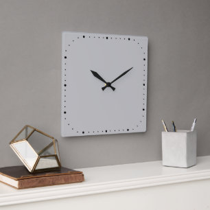 Graue Wanduhr mit oder ohne Zahlen