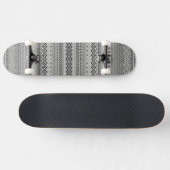 Graue weiße Azteken-Muster-Design Skateboard (Horizontal)