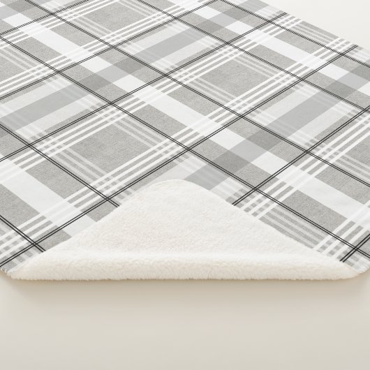 Graue, weiße u. schwarze karierte Sherpa Decke Sherpadecke (3/4)