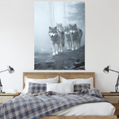 Graue Wölfe im dichten Nebel Leinwanddruck (Insitu (Schlafzimmer))