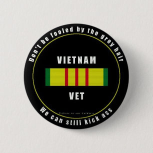 Grauer behaarter Vietnam-Tierarzt-Knopf Button