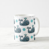 Grauer Cartoon Whale, Blue Polka Dots Kaffeetasse (VorderseiteRechts)