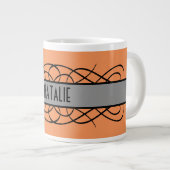 Grauer Deko Blühe Tasse (Vorderseite Rechts)