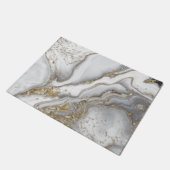 Grauer flüssiger Marmor - Perle und Gold Fußmatte (Schrägansicht)