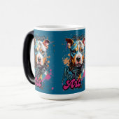 Grauer Hintergrund farbenfrohe Hunde Kunst Verwandlungstasse (Vorderseite Links)