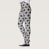 Grauer Hintergrund Fleur-de-lis-Muster Leggings (Links)
