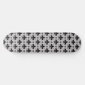 Grauer Hintergrund Fleur-de-lis-Muster Skateboard (Horizontal)