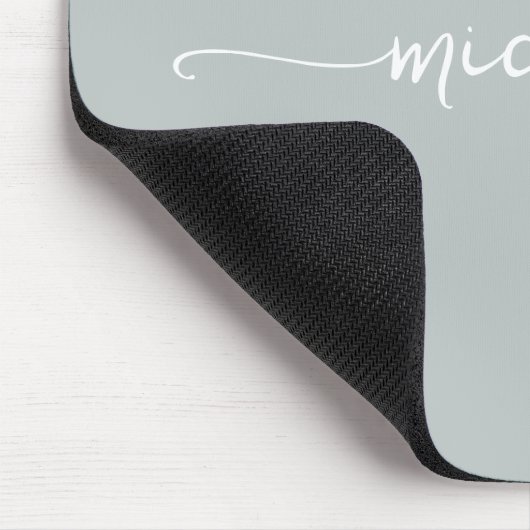 Grauer Name für ein gespendetes Monogramm Mousepad (Ecke)