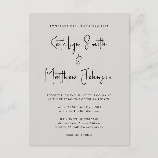 Grauer QR-Code in einer modernen Script Chic Hochz Einladungspostkarte (Vorderseite)