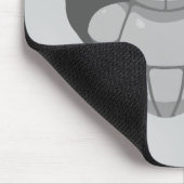 Grauer Roboter auf Grau ist freundlich Mousepad (Ecke)