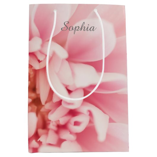 Grauer Skriptname, große rosa Blume Mittlere Geschenktüte (Vorderseite)